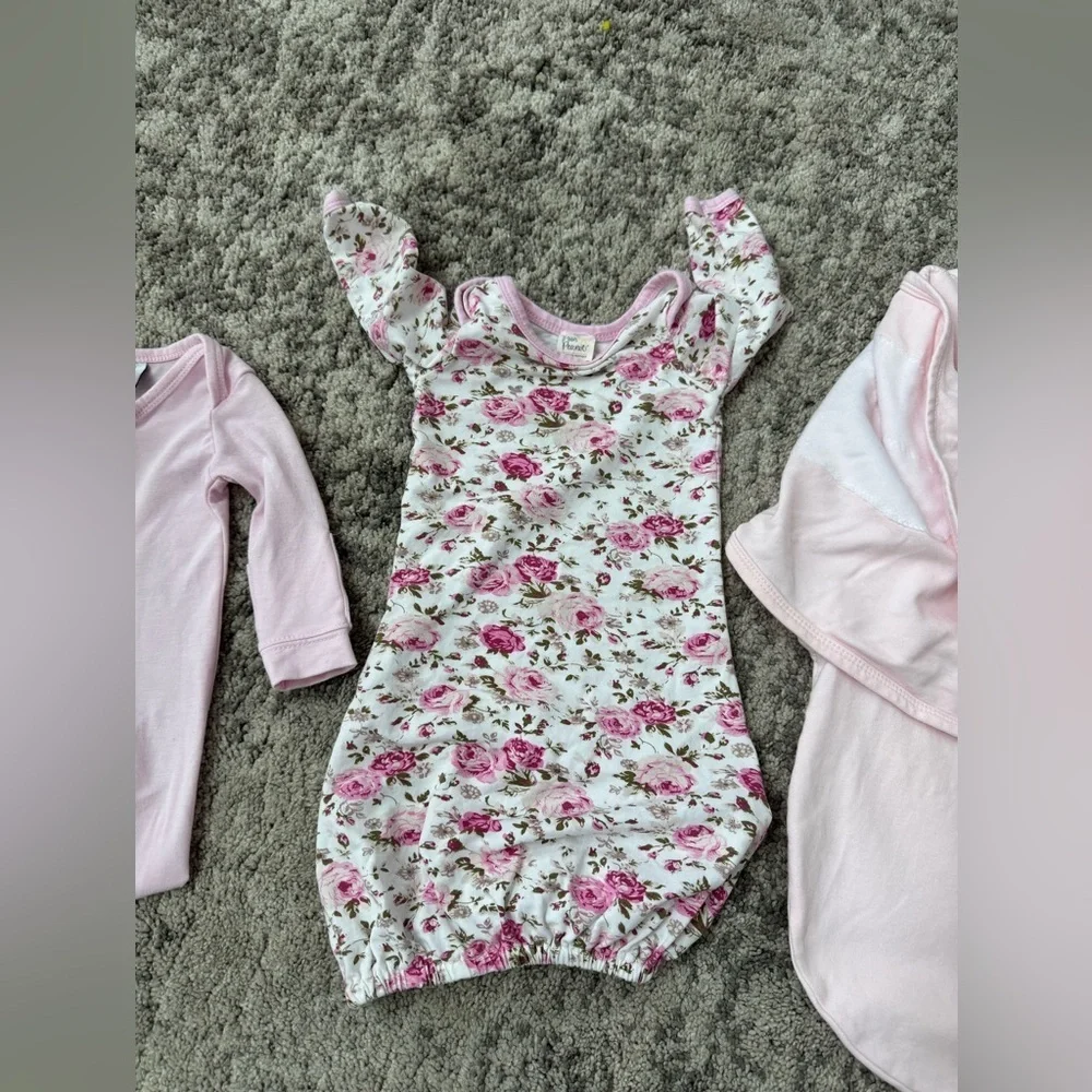 Baby girls Newborn clothing bundle
